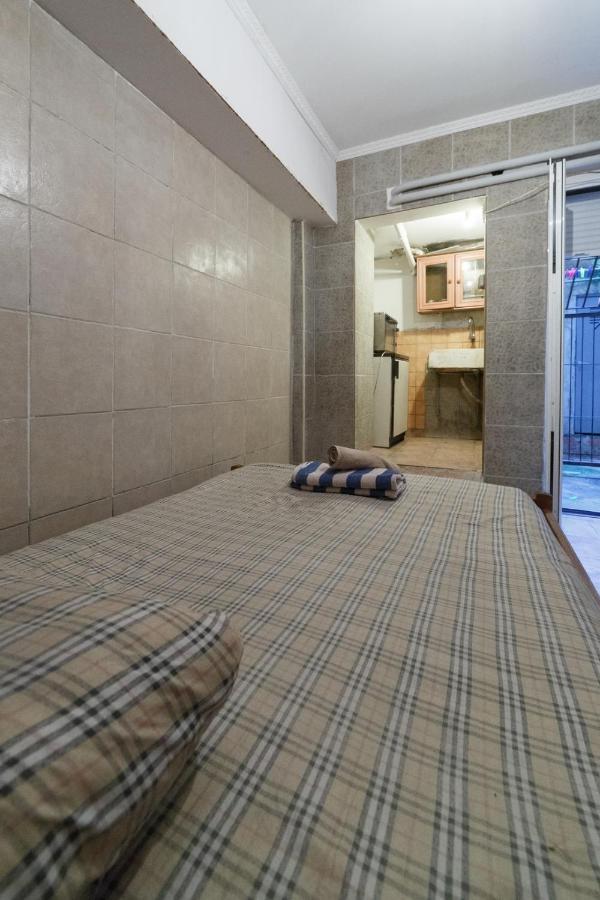 Апартаменты Private Flat For 2 Or 3 With Back Yard Near Exarhia Square And Archaelogical Museum Афины Экстерьер фото