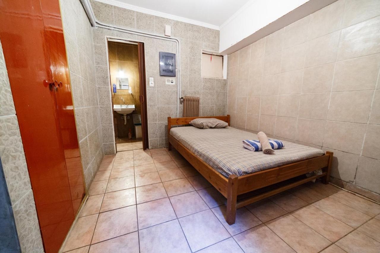 Апартаменты Private Flat For 2 Or 3 With Back Yard Near Exarhia Square And Archaelogical Museum Афины Экстерьер фото